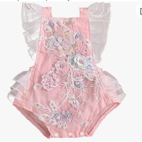 Never worn romper - Picture 1 of 3